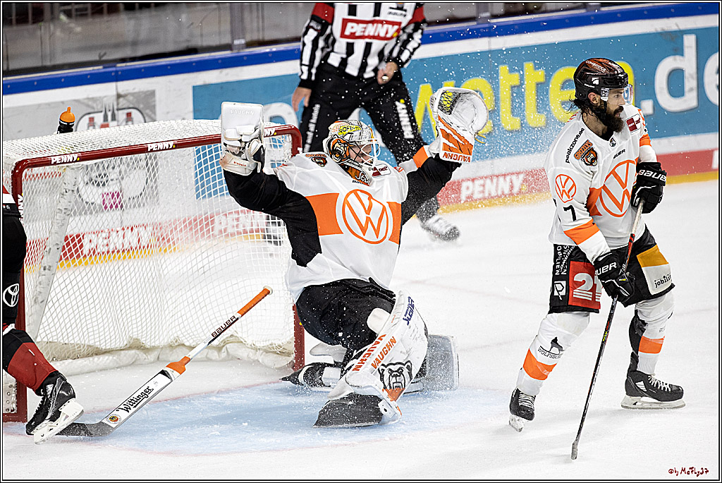 PENNY DEL;  Koelner Haie - Grizzlys Wolfsburg; Koeln, 10.09.2021